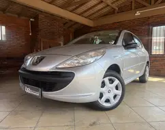 PEUGEOT 207 1.4 XR 8V FLEX 4P MANUAL PEUGEOT 207 1.4 XR 8V FLEX 4P MANUAL