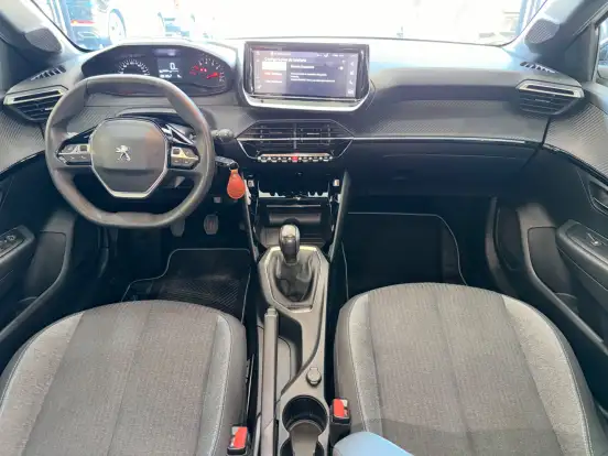 PEUGEOT-208-2023