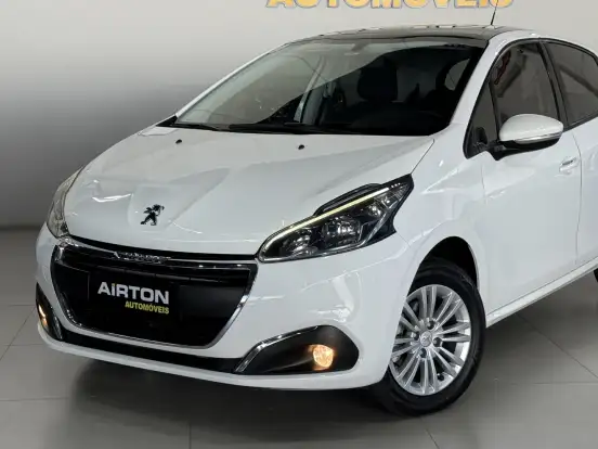 PEUGEOT-208-2017