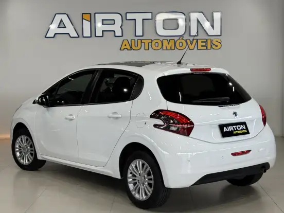 PEUGEOT-208-1.2 ALLURE 12V FLEX 4P MANUAL PEUGEOT-208-2017