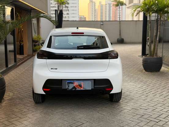 PEUGEOT-208-2025