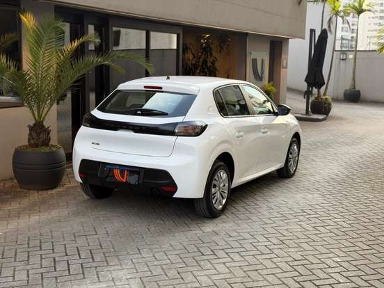 PEUGEOT-208-2025
