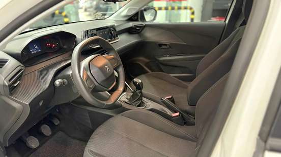 PEUGEOT-208-2023