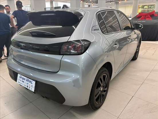 PEUGEOT-208-2023