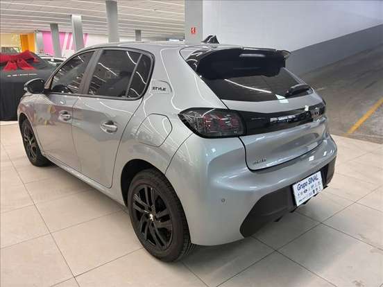 PEUGEOT-208-2023