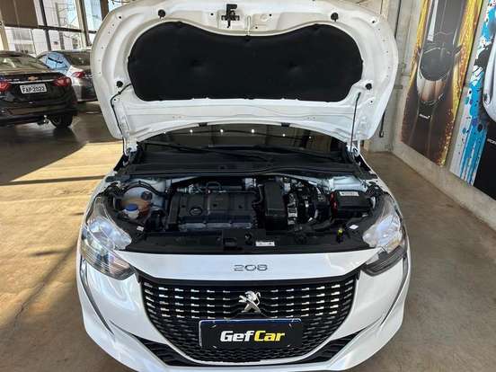 PEUGEOT-208-2022