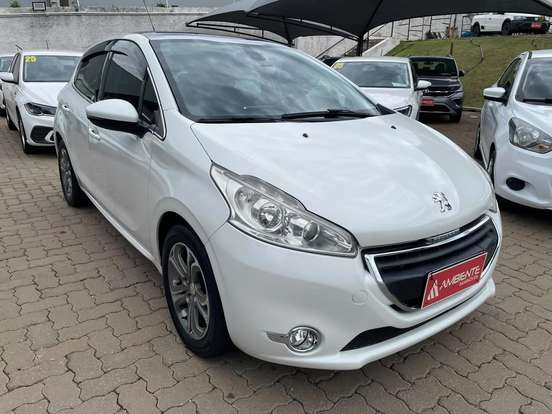 PEUGEOT-208-2014