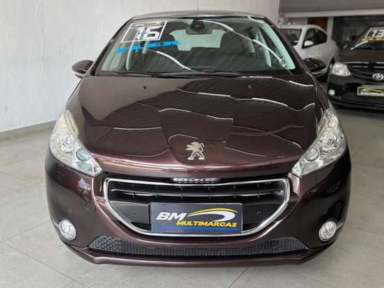 PEUGEOT-208-2015