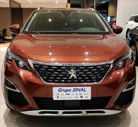 PEUGEOT-3008-2018
