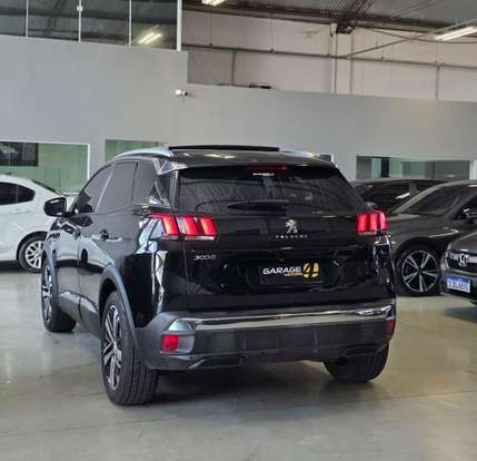 PEUGEOT-3008-2017