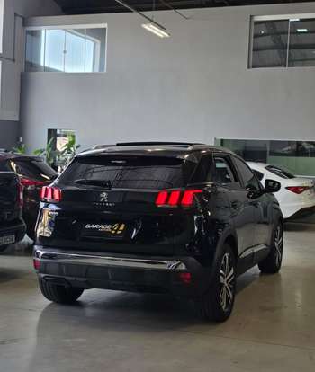 PEUGEOT-3008-2017