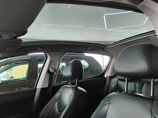 PEUGEOT-308-2015