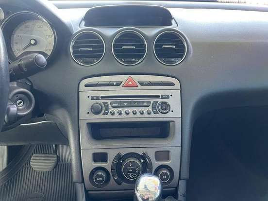 PEUGEOT-308-2012