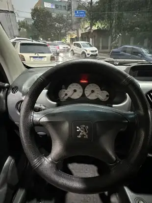 PEUGEOT-PARTNER-2011