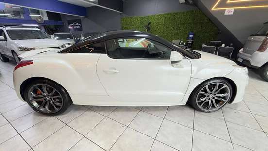 PEUGEOT-RCZ-2012