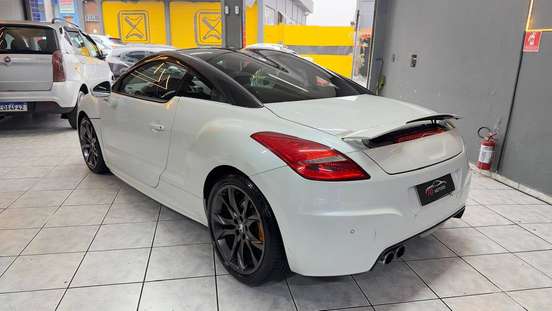 PEUGEOT-RCZ-2012