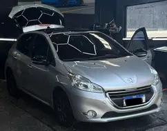 PEUGEOT 208 1.5 ALLURE 8V FLEX 4P MANUAL PEUGEOT 208 1.5 ALLURE 8V FLEX 4P MANUAL