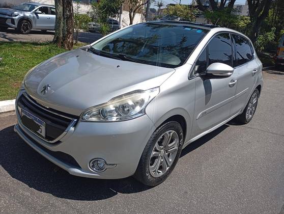 PEUGEOT 208 1.6 GRIFFE 16V FLEX 4P MANUAL