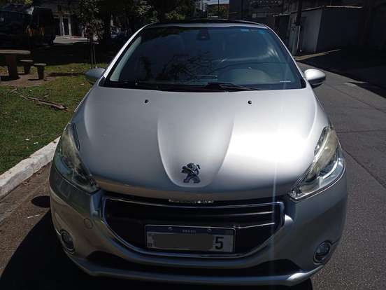 PEUGEOT-208-1.6 GRIFFE 16V FLEX 4P MANUAL PEUGEOT-208-2015