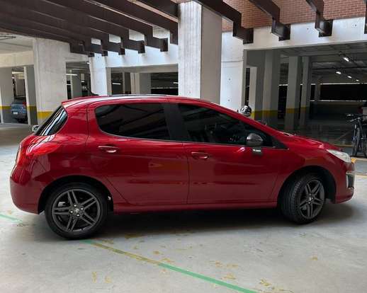 PEUGEOT-308-2013