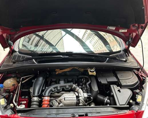PEUGEOT-308-2013