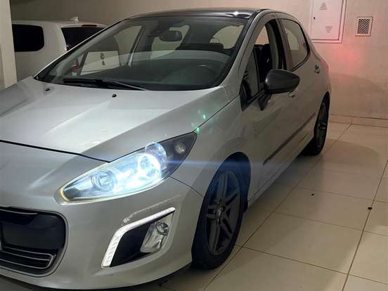 PEUGEOT-308-1.6 GRIFFE THP 16V GASOLINA 4P AUTOMÁTICO PEUGEOT-308-2013