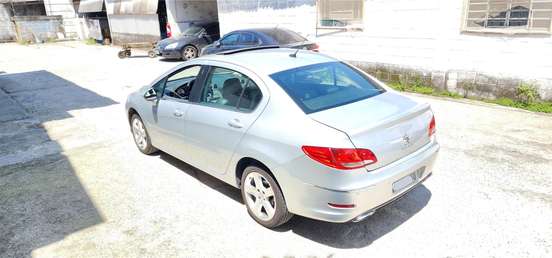 PEUGEOT-408-2011