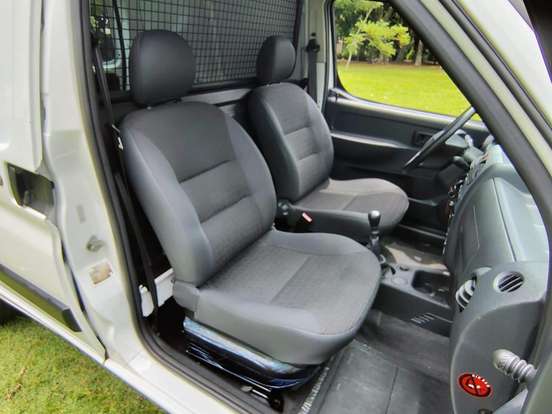 PEUGEOT-PARTNER-1.6 FURGÃO 800KG 16V FLEX 3P MANUAL PEUGEOT-PARTNER-2021