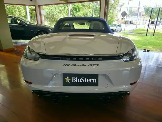 PORSCHE-718-2023