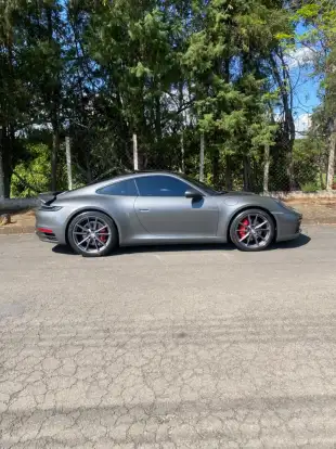 PORSCHE-911-2020