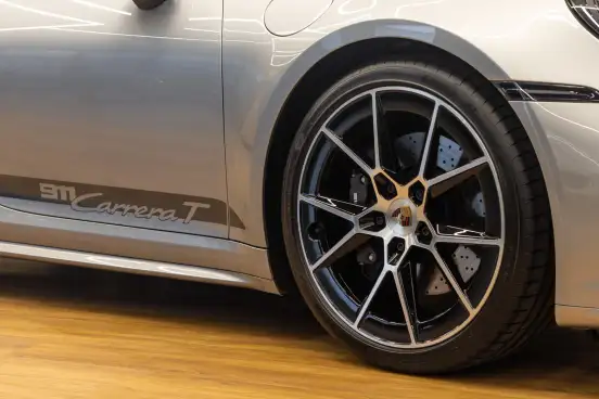 PORSCHE-911-2025
