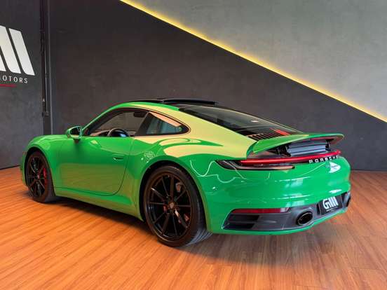 PORSCHE-911-2021
