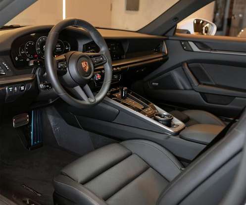 PORSCHE-911-2025