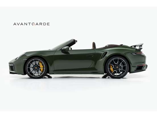 PORSCHE-911-2021