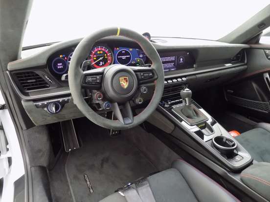 PORSCHE-911-2024