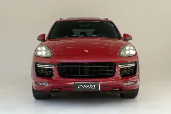 PORSCHE-CAYENNE-2015