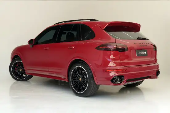 PORSCHE-CAYENNE-2015