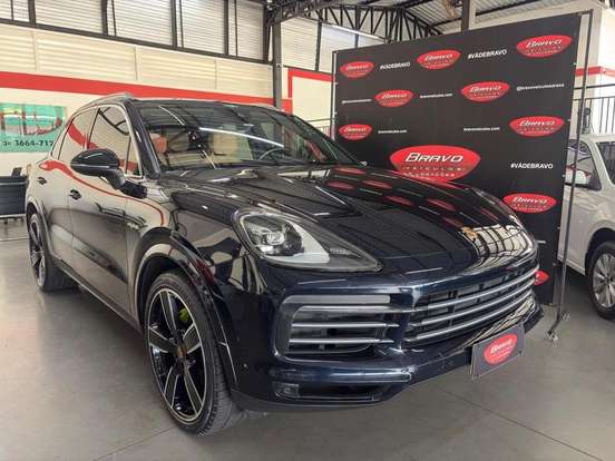 PORSCHE-CAYENNE-2020
