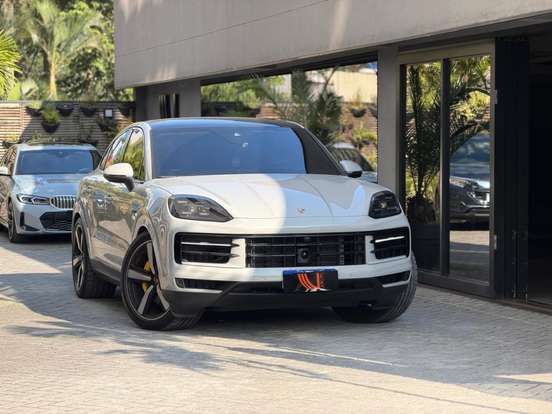 PORSCHE-CAYENNE-2025