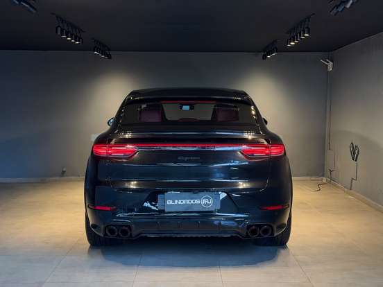 PORSCHE-CAYENNE-2023
