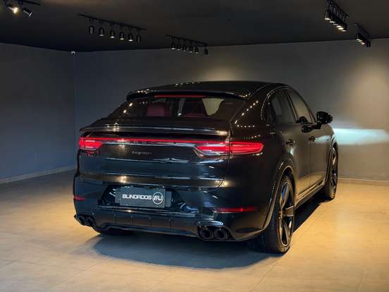 PORSCHE-CAYENNE-2023