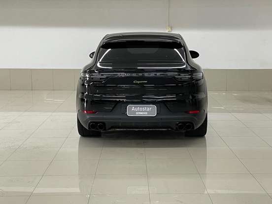 PORSCHE-CAYENNE-2022