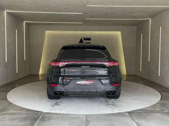 PORSCHE-CAYENNE-2023