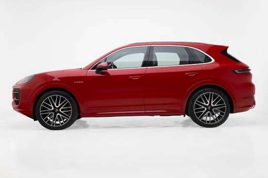 PORSCHE-CAYENNE-2024