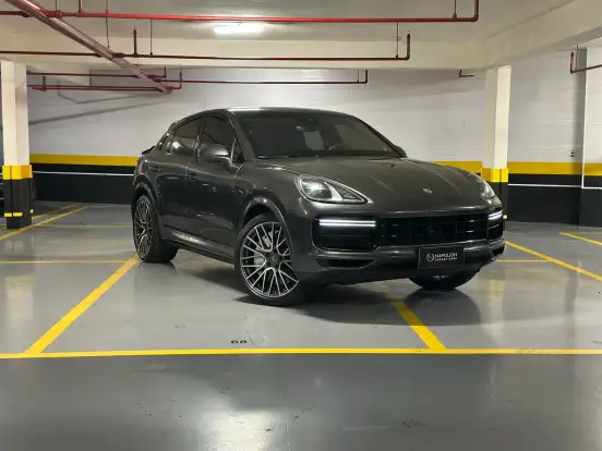 PORSCHE-CAYENNE-2021