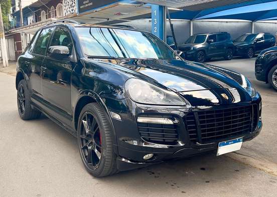 PORSCHE-CAYENNE-2010
