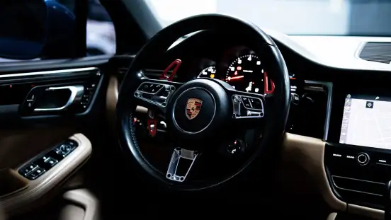 PORSCHE-MACAN-2019