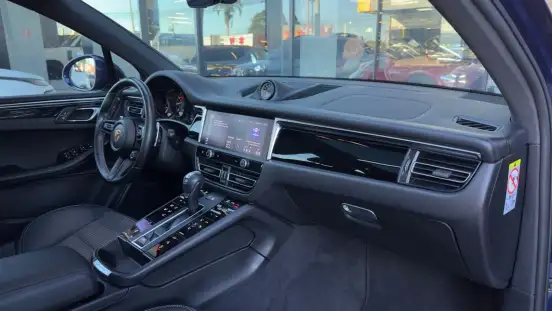 PORSCHE-MACAN-2023