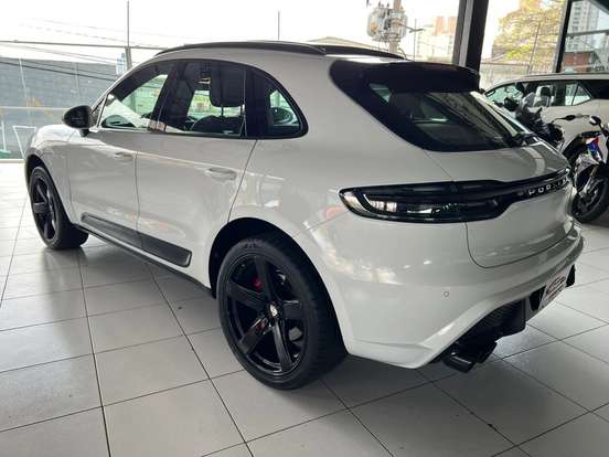 PORSCHE-MACAN-2019