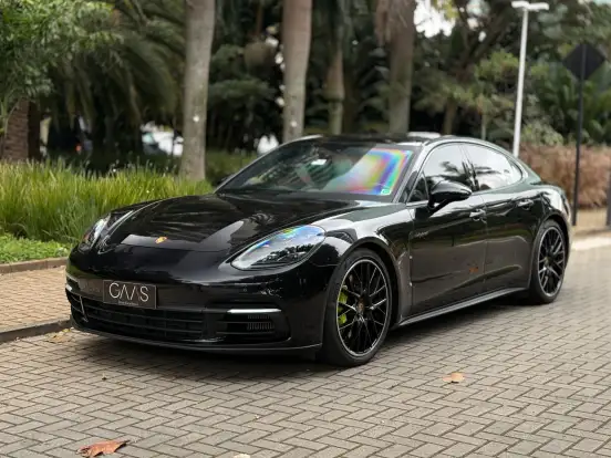 PORSCHE-PANAMERA-2020